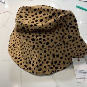 Billabong new with tags bucket hat